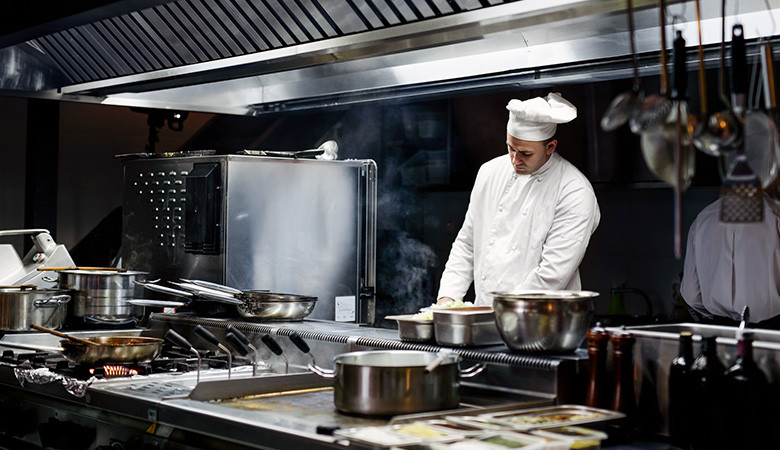 Commercial kitchens: 10 steps to max efficiency